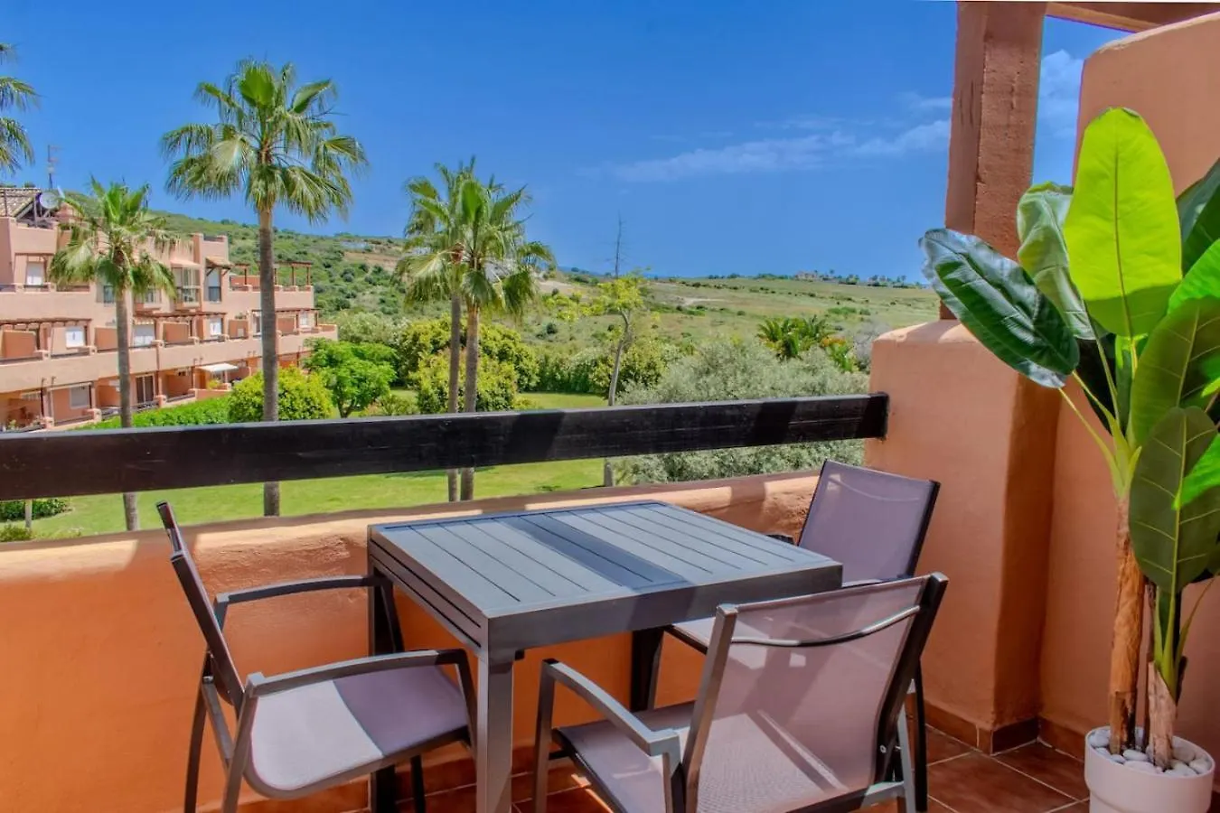 Apartment 2 Bedroom Penthouse With Pool And Views Casares Spain